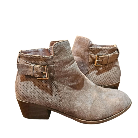 Forever Brown Suede Boots.‎ Size 10. - Picture 1 of 6